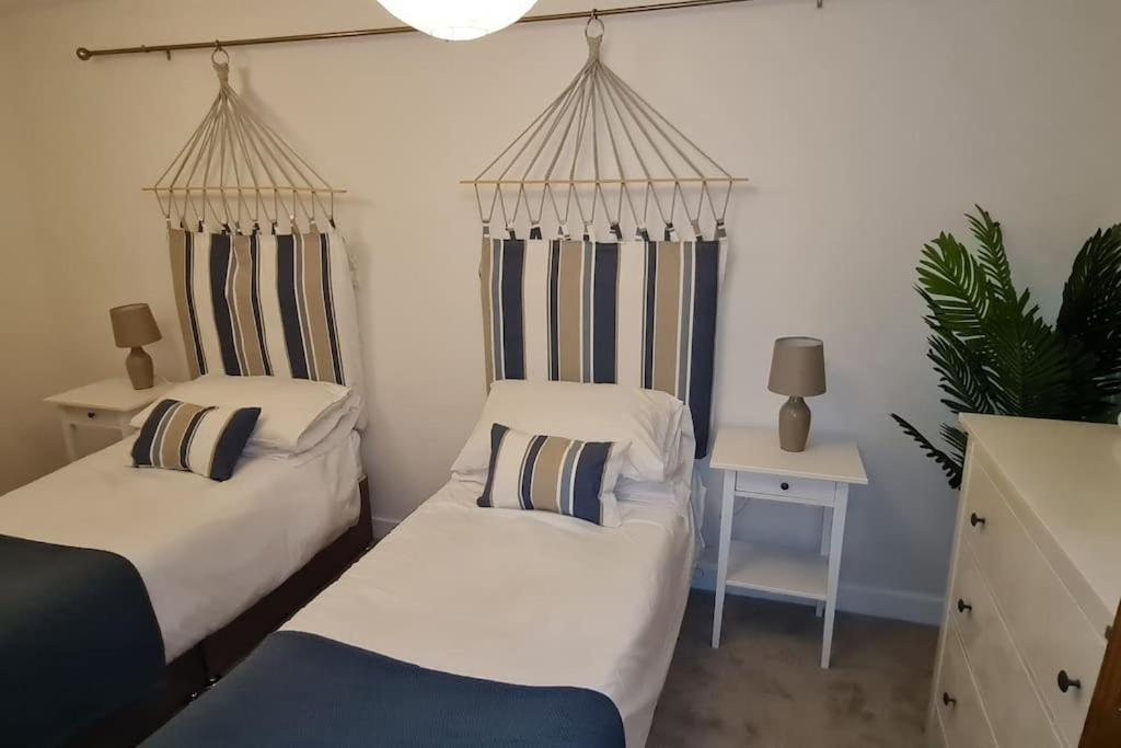 Beach View, 4 Bedroom House Opposite The Sea! Sleeps 10 桑盖特 外观 照片