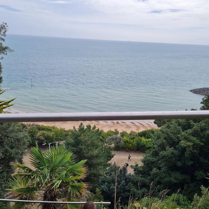 Beach View, 4 Bedroom House Opposite The Sea! Sleeps 10 桑盖特 外观 照片