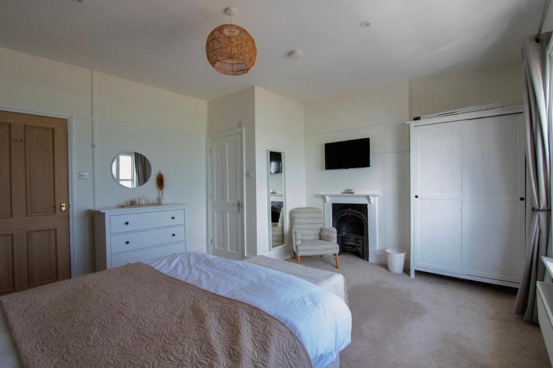 Beach View, 4 Bedroom House Opposite The Sea! Sleeps 10 桑盖特 外观 照片